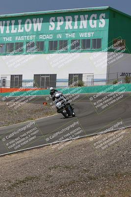 media/Apr-20-2025-AHRMA (Sun) [[393a79c373]]/Race/Group 4/Turn 4b/